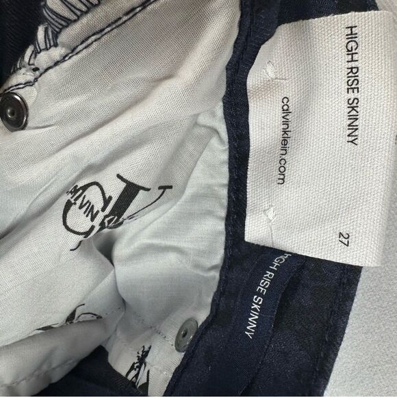 NWT Calvin Klein Women’s Blue Snakeskin Print High Rise Skinny Denim Jeans 27 - Picture 5 of 11